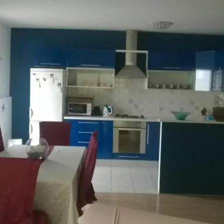 Roksy - Two-bedroom With Terrace And Sea View St Apartment Supetar